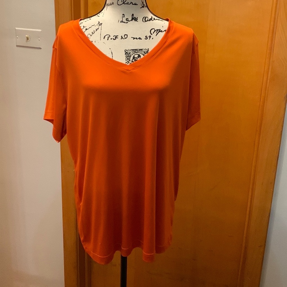 Opna orange V-Neck t-shirt